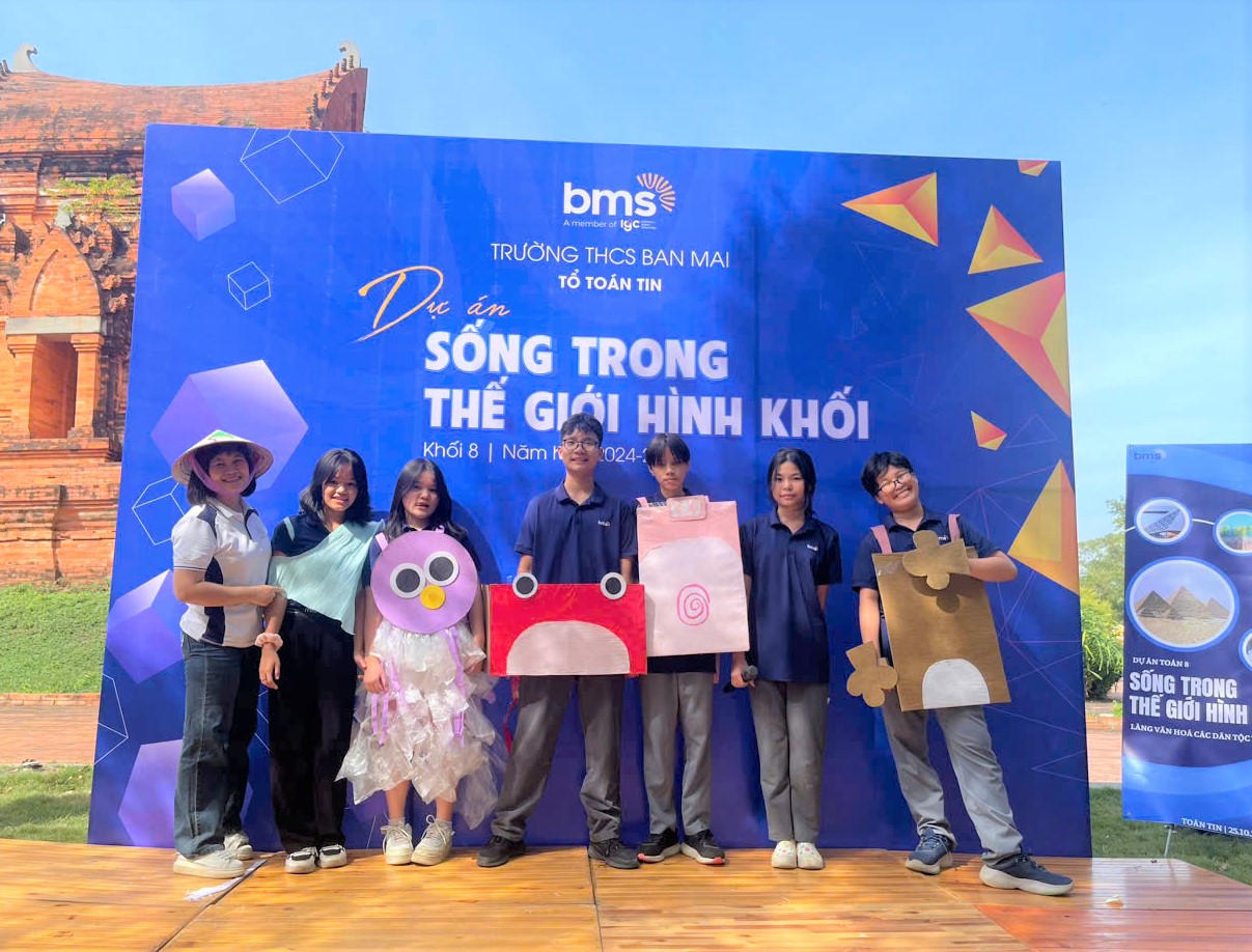 "Sống trong thế giới hình khối" - Hành trình Toán học sáng tạo cùng BMSers khối 8