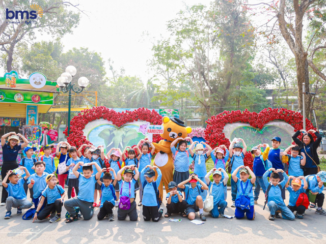 Hành trình khám phá thiên nhiên diệu kỳ của BMSers - Khởi đầu của một trái tim nhân ái